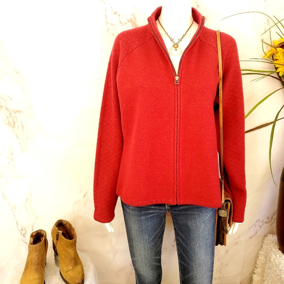Woolrich Sweaters - Woolrich front zip warm cardigan sweater ruby red